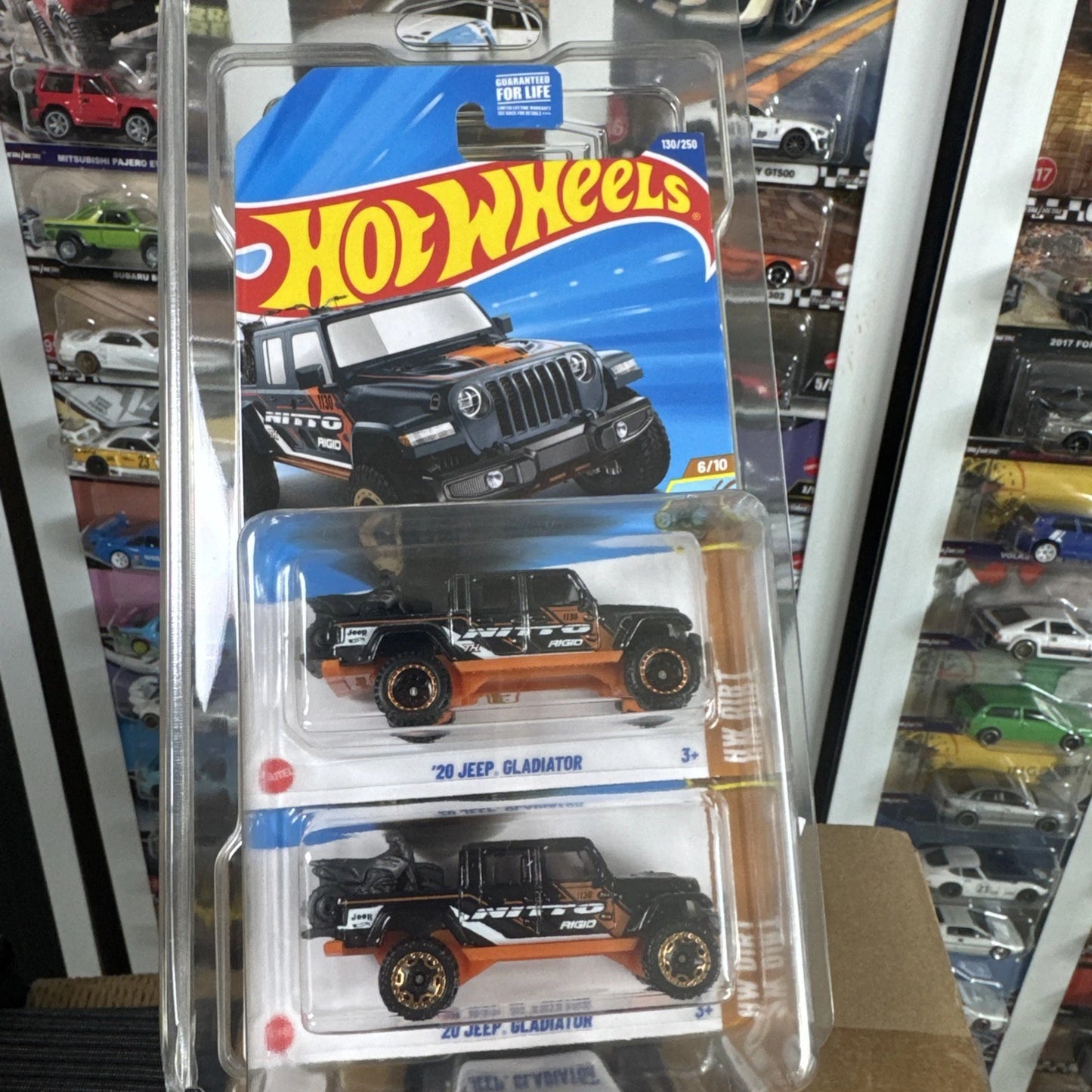 Hot Wheels 2025 Super Treasure Hunt & Regular  20’ Jeep Gladiator